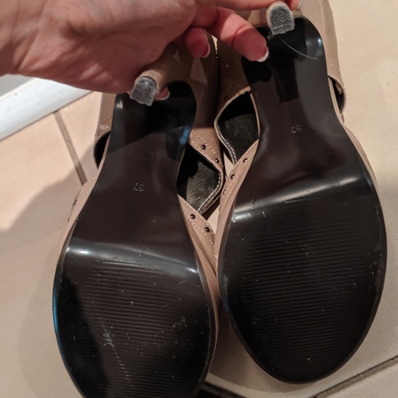 Studded stiletto heels, US size 7/ EUR size 37 - Picture 5 of 5